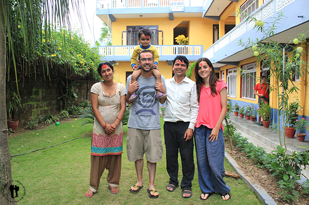 Momento Dashain con Raj, Anita y Prince