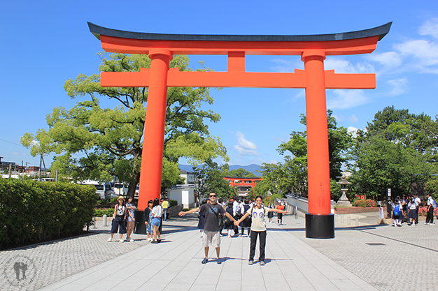 Entrada al templo Fushimi Inari -Taisha