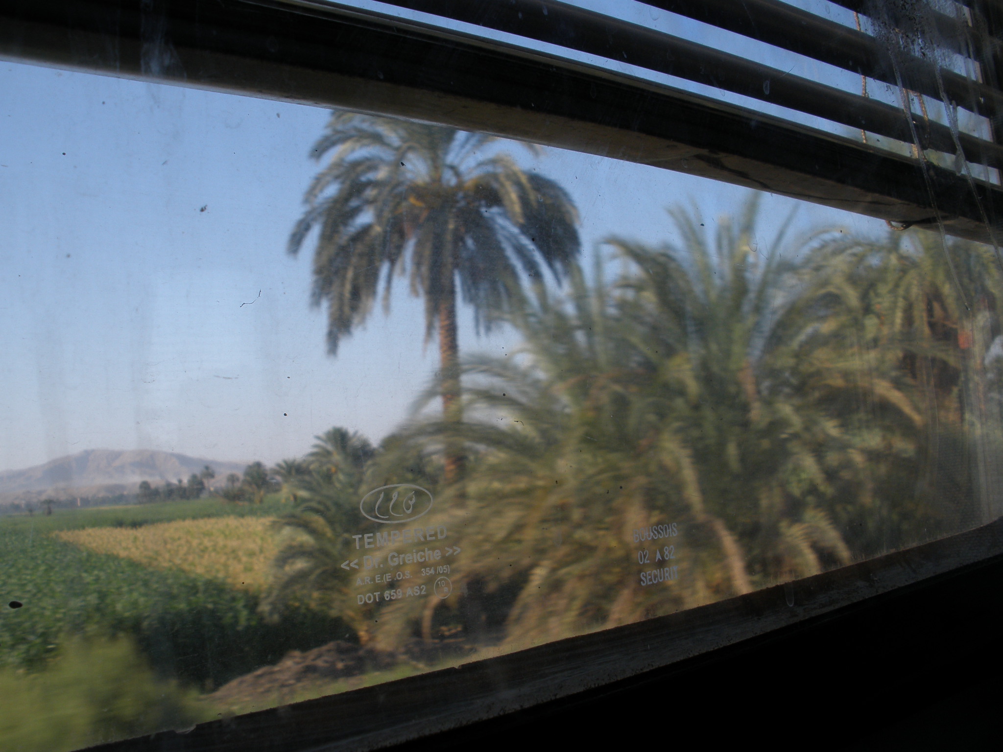 En tren de Luxor a Aswan