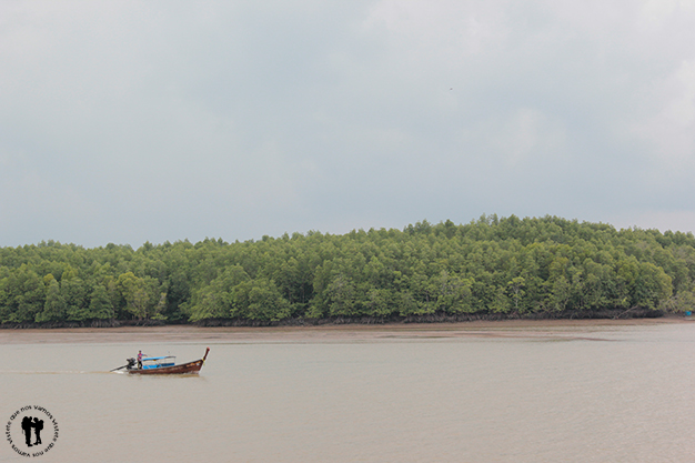 Paseando la orilla de Krabi