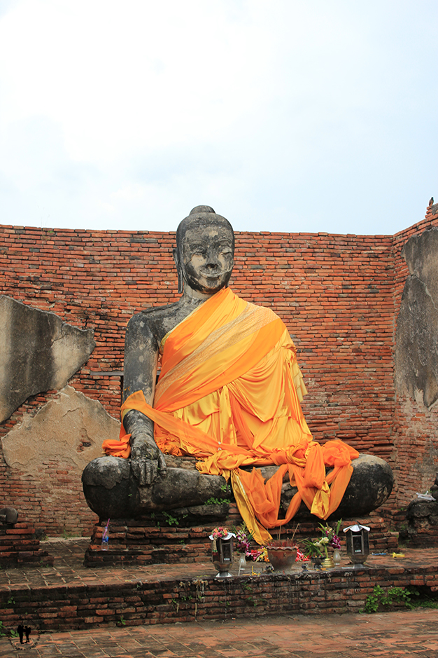 Buda sentado en Ayutthaya