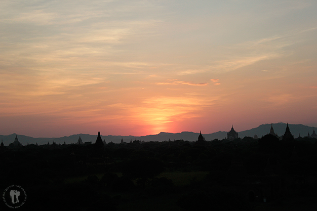 Atardecer en Bagan