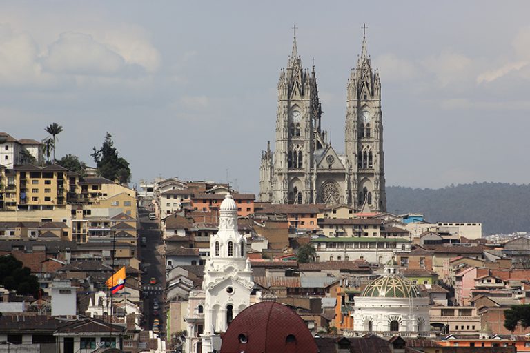 Vistas a la Catedral de Quito