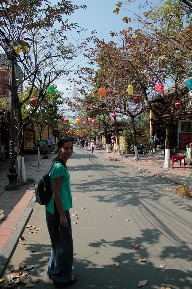 Calle antes de cruzar el puente