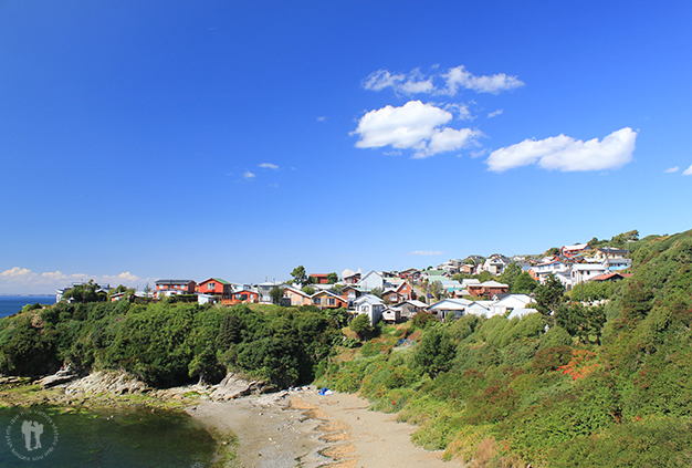 Vistas a las casas y al mar en Ancud