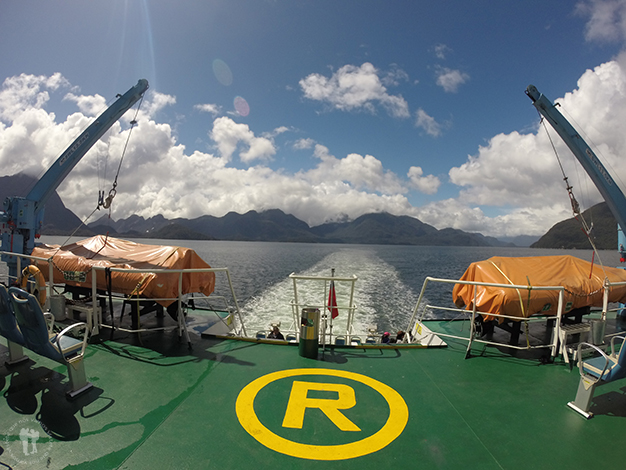 Barco que va a Puerto Chacabuco