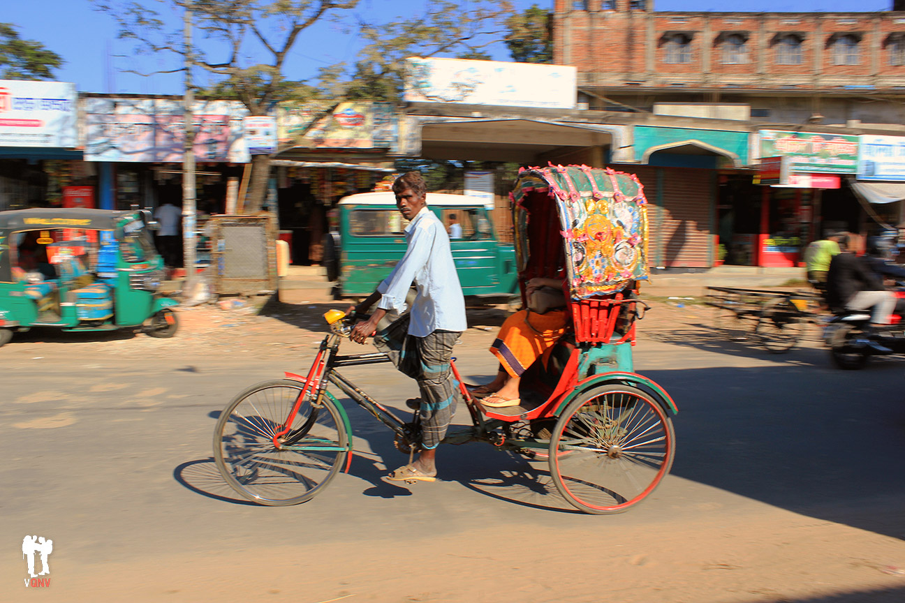 Estilosos rickshaws en Bangladesh