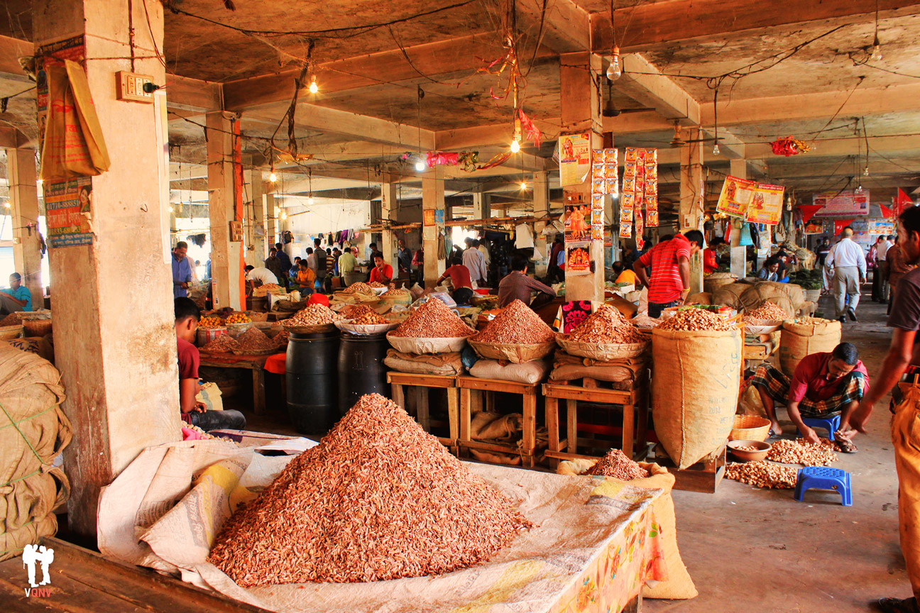 Interior de la primera planta del mercado