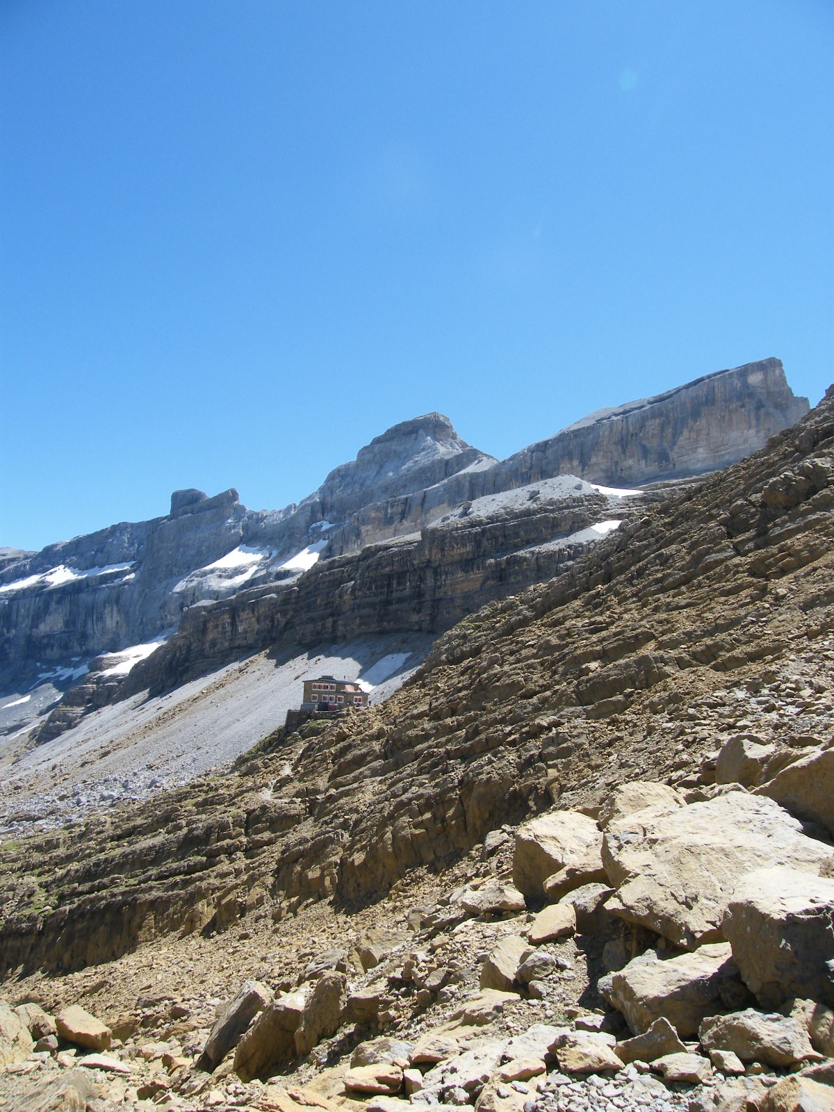 Refugio de Sarradets