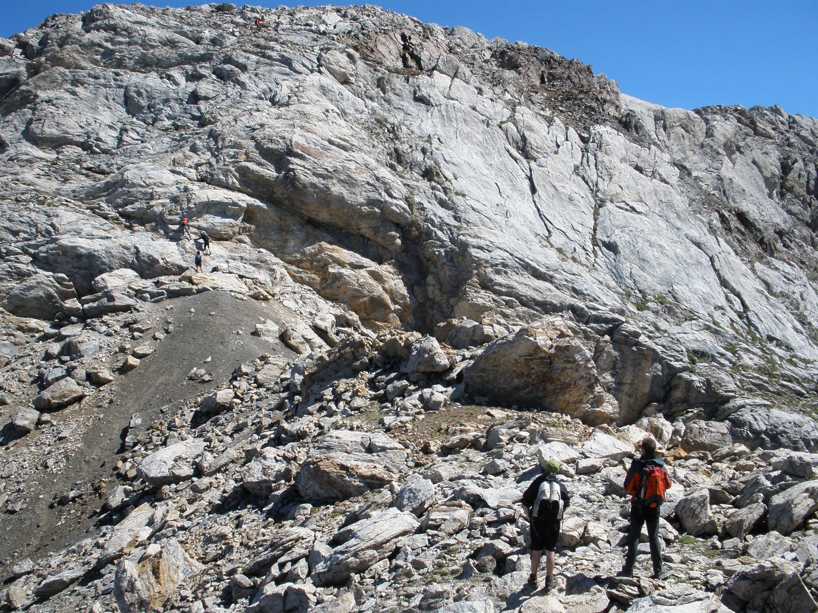 Esta trepada nos llevará a alcanzar la cima de Tuca de Culebres