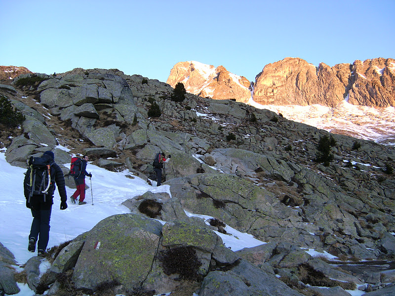 Por la mañana saliendo del refugio